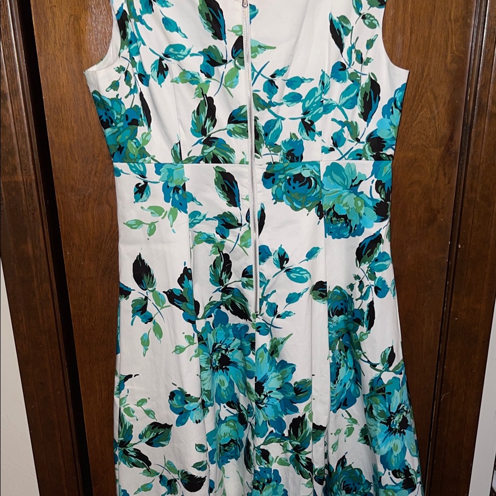 Gabby Skye Blue Floral Mini Dress - Picture 7 of 9